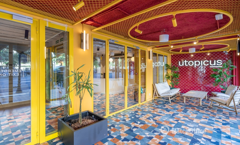 Oficina disponible para alquilar en Eixample 4285 m², Plaça de Gal·la Placídia - 3 | MatchOffice.es