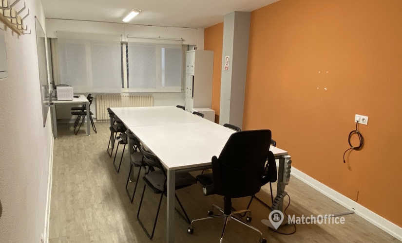 Office Avenida del Ferrocarril 48012 Bilbao