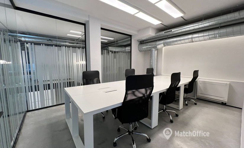 Parque empresarial disponible para alquilar en Sant Martí 600 m², Calle Almogàvers 180 - 2 | MatchOffice.es