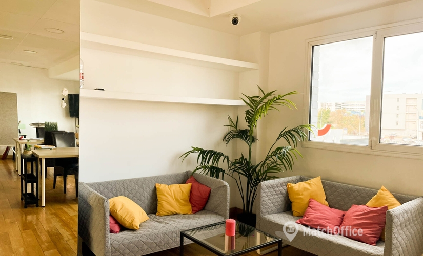 160 m² Shared workspace  in Alcobendas, Avenida de Valdelaparra 63 (28108) - 3 | MatchOffice.com