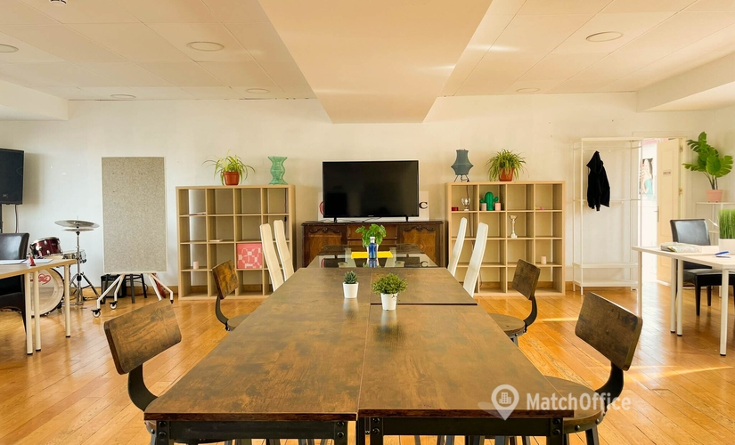 160 m² Shared workspace  in Alcobendas, Avenida de Valdelaparra 63 (28108) - 1 | MatchOffice.com
