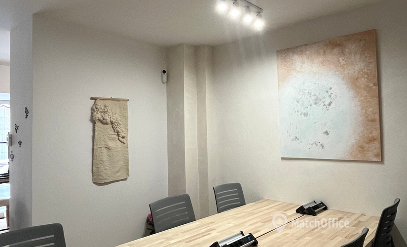Explore coworking en Palma de Mallorca 100 m², C/ d'Andreu Torrens - 3 | MatchOffice.es