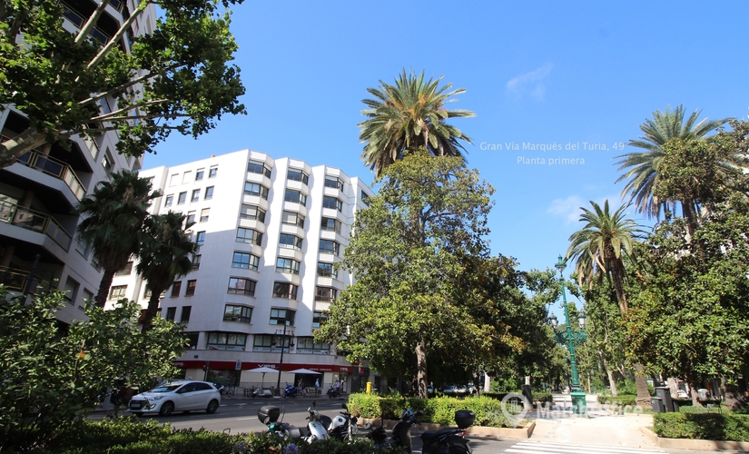 47 m² Shared workspace  in Valencia, Gran Via del Marqués del Túria (46004) - 2 | MatchOffice.com