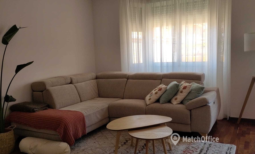 Elija sala de reuniones en Valladolid 50 m², Calle Valle Inclán 14 - 0 | MatchOffice.es