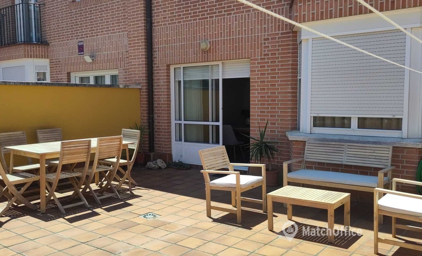 Reserve sala de conferencias en Valladolid 50 m², Calle Valle Inclán 14 - 3 | MatchOffice.es