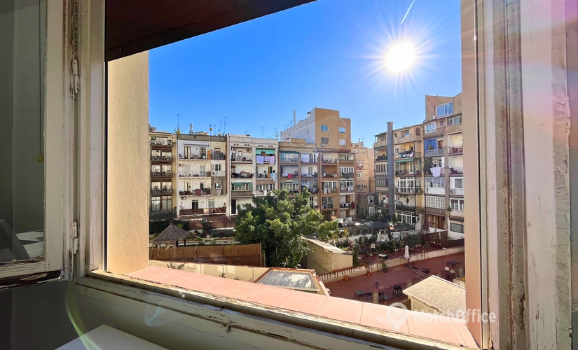 Oficina comercial disponible para alquilar en Eixample 16 m², Plaça del Doctor Letamendi 7 - 3 | MatchOffice.es