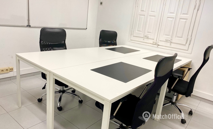 Únase a nuestra oficina virtual en Eixample, Plaça del Doctor Letamendi 7 - 1 | MatchOffice.es
