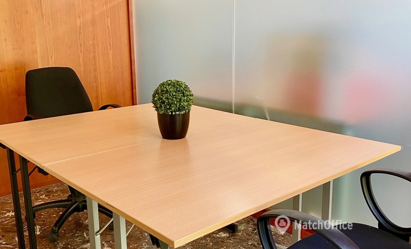 Oficina comercial en alquiler en Eixample 20 m², Plaça del Doctor Letamendi 1 - 3 | MatchOffice.es