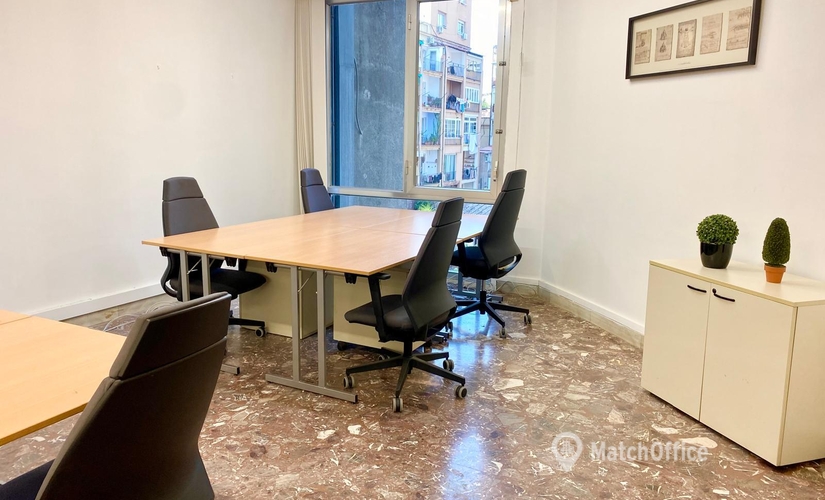 Oficina comercial disponible para alquilar en Eixample 40 m², Plaça del Doctor Letamendi 1 - 4 | MatchOffice.es