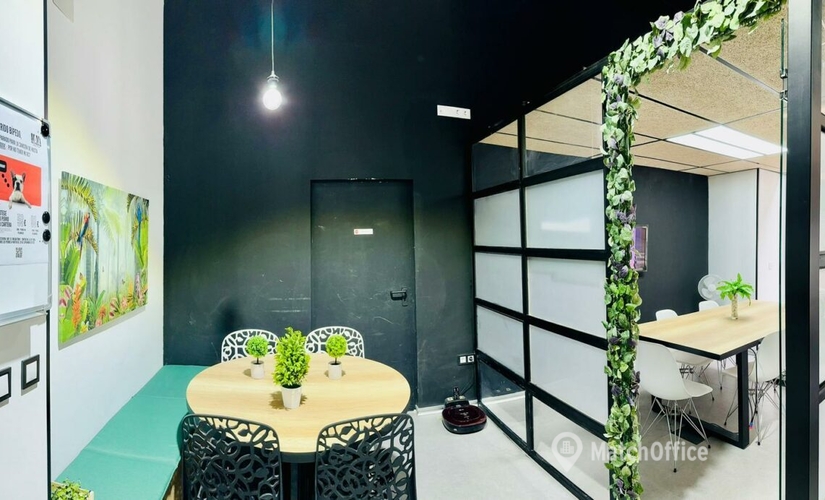 Alquile oficinas de coworking en València 30 m², Carrer de Zamora 2 - 2 | MatchOffice