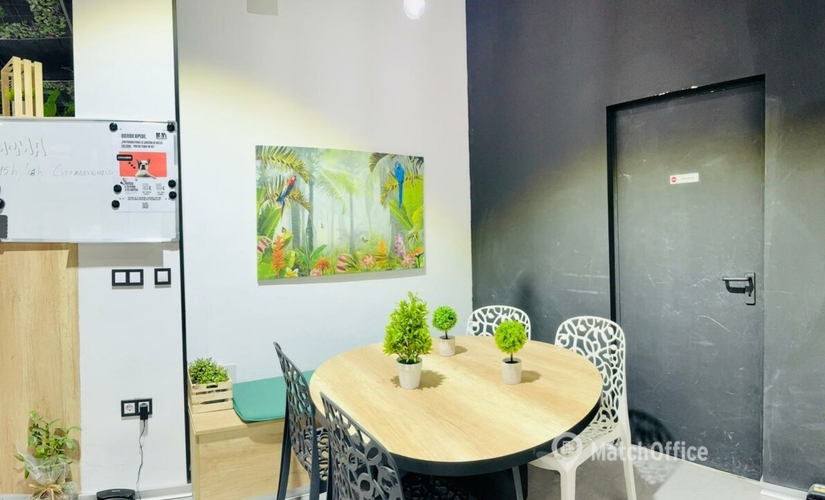 Alquile oficinas de coworking en València 30 m², Carrer de Zamora 2 - 1 | MatchOffice