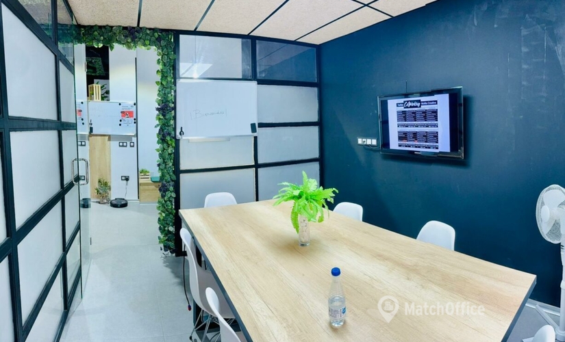 Explore coworking en València 30 m², Carrer de Zamora 2 - 4 | MatchOffice.es