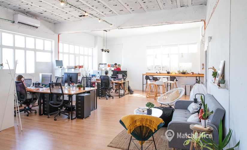 Explore oficinas compartidas en Sant Andreu 3 m², Carrer Ferran Turné 1-11 - 2 | MatchOffice