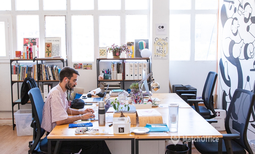 Explore coworking en Sant Andreu 3 m², Carrer Ferran Turné 1-11 - 5 | MatchOffice.es