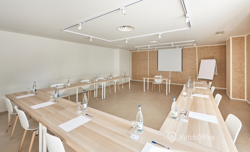 Alquile sala de juntas en Málaga 309 m², Avenida del Mar 7 - 3 | MatchOffice.es