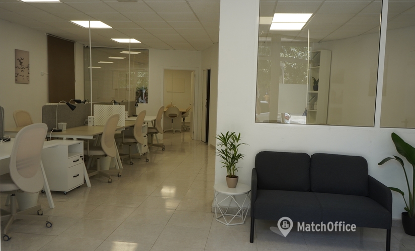 Alquile oficinas compartidas en València 135 m², Avinguda de les Balears 9 - 1 | MatchOffice