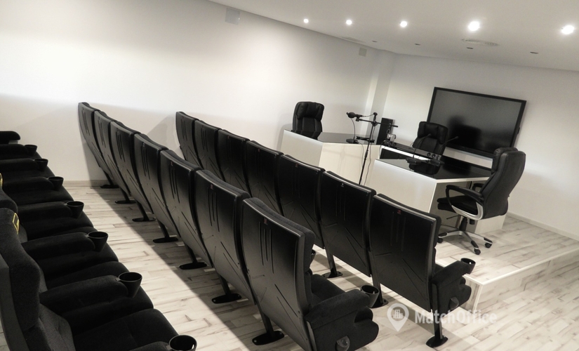 Office Carrer de Catarroja 1 46940 Valencia