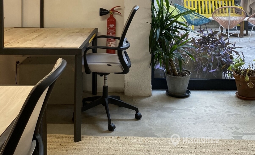 Despacho en alquiler en Eixample 30 m², Carrer de la Diputació 39 - 4 | MatchOffice
