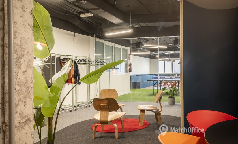 Oficina comercial en alquiler en Madrid Chamartín 200 m², Calle de López de Hoyos 141 - 4 | MatchOffice.es