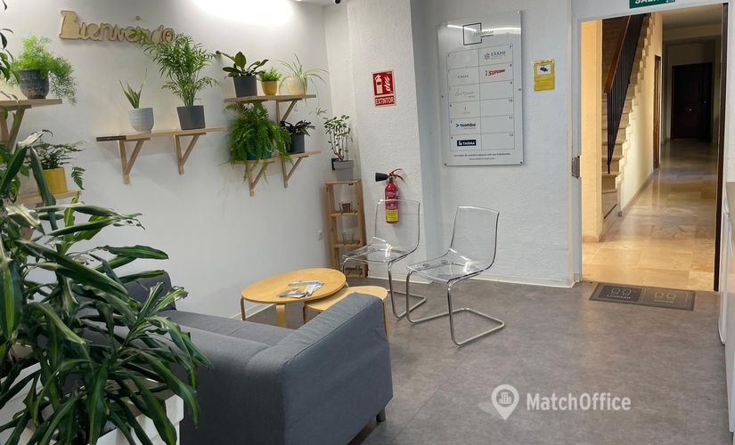 Centros de negocio en alquiler en Málaga 25 m², Plaza Poeta Alfonso Canales 4 - 3 | MatchOffice.es