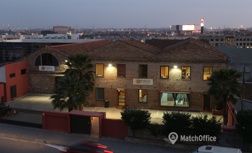 Centros de negocio disponible para alquilar en Cornellá del Llobregat 300 m², Avenida de los Alpes 48 - 4 | MatchOffice