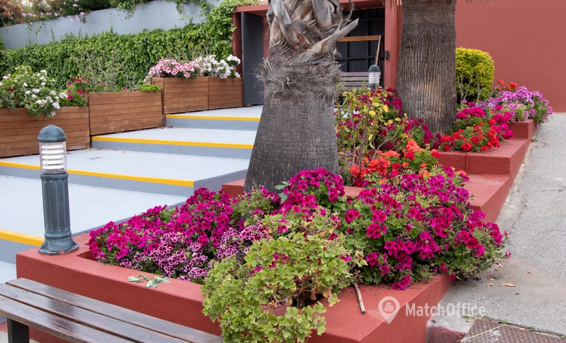 Coopere con nuestra oficina virtual en Cornellá del Llobregat, Carrer dels Alps 48 - 4 | MatchOffice