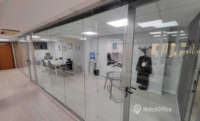 Alquile coworking en Palma de Mallorca 233 m², C. dels Foners - 3 | MatchOffice.es