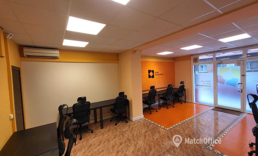 Observe oficinas compartidas en Nou Barris 120 m², Carrer del Doctor Pi i Molist 65 - 0 | MatchOffice