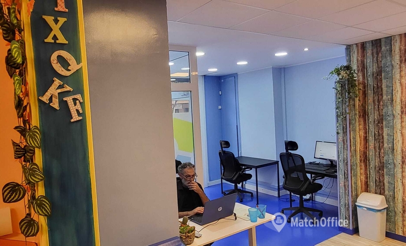 Alquile oficinas compartidas en Nou Barris 120 m², Carrer del Doctor Pi i Molist 65 - 2 | MatchOffice