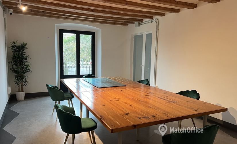 Reserve sala de conferencias en Ciutat Vella , Carrer de la Reina Cristina 10 - 0 | MatchOffice.es