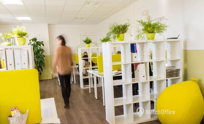 Explore oficinas compartidas en Sevilla 60 m², Avenida de Emilio Lemos 2 - 0 | MatchOffice.es