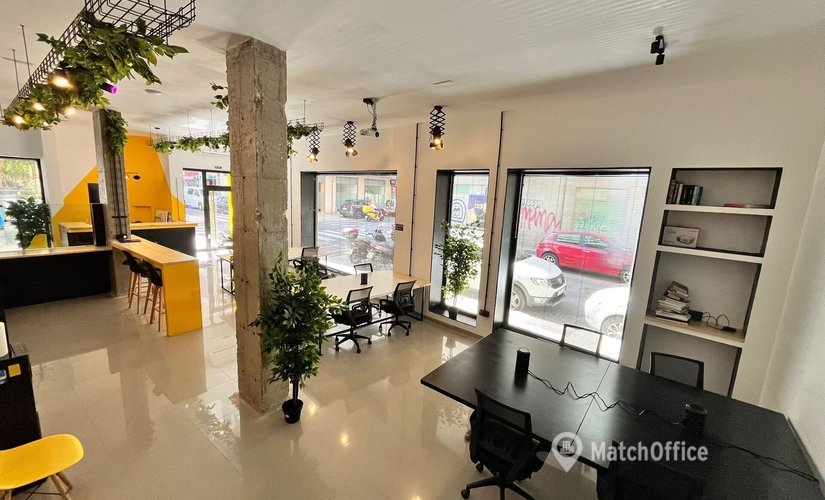 Explore oficinas compartidas en València 200 m², Plaça de Vicent Iborra 8 - 0 | MatchOffice.es