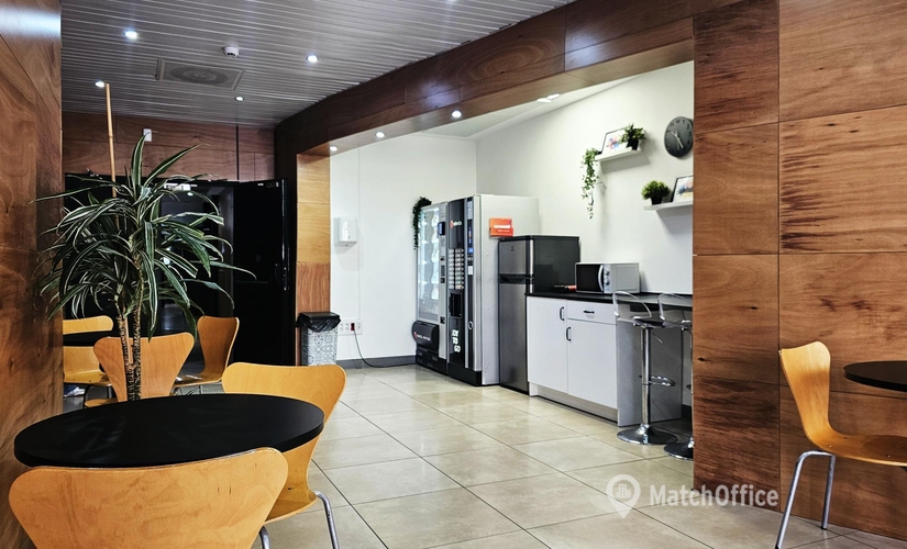 Alquile sala de conferencias en Sevilla , Calle Charles Darwin S/N - 2 | MatchOffice