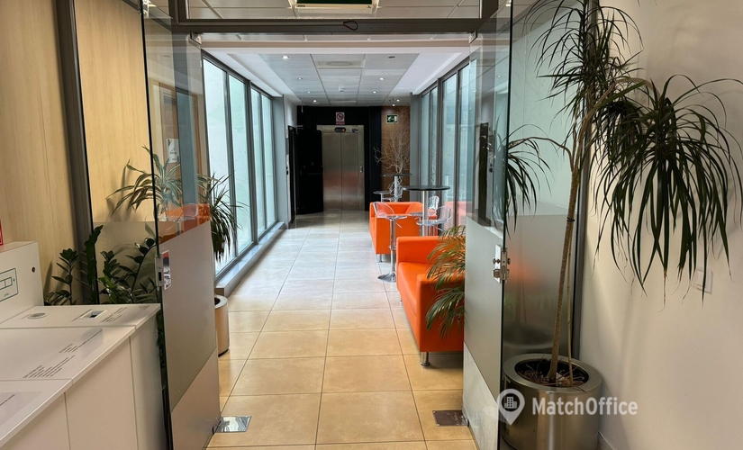 Alquile sala de conferencias en Sevilla , Calle Charles Darwin S/N - 4 | MatchOffice.es