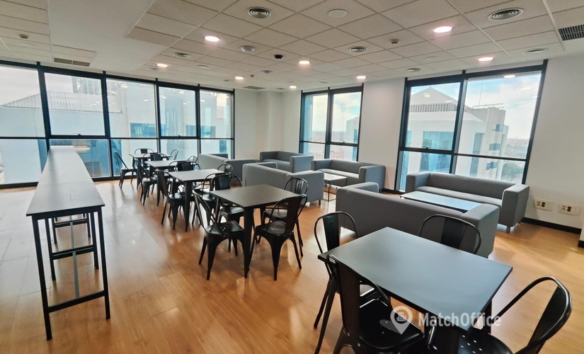 Reserve sala de conferencias en Sevilla , Calle Arquitectura 2 - 3 | MatchOffice.es