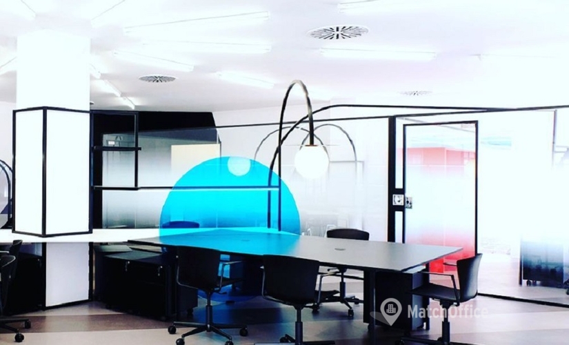 Explore oficinas de coworking en València 10 m², Carrer del Pintor Gisbert 8 - 3 | MatchOffice