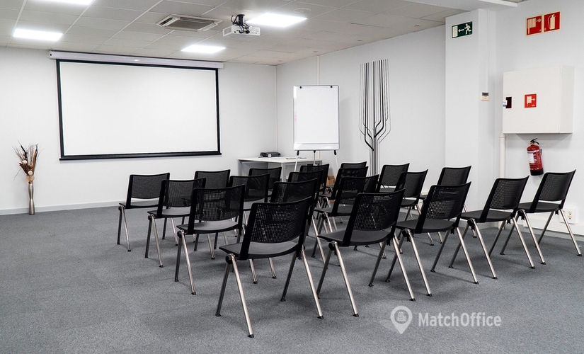 Observe oficinas compartidas en Baix Llobregat 10 m², Carrer del Mestre Joan Corrales 107 - 4 | MatchOffice