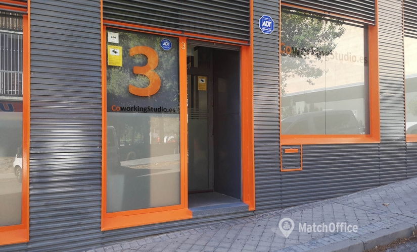 11 m² Coworking  in Madrid Ciudad Lineal, Travesía de Jose Arcones Gil 3 (28017) - 1 | MatchOffice.com