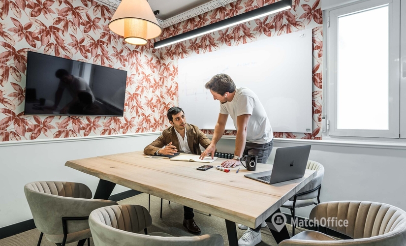 Despacho en alquiler en Madrid Chamberi 500 m², Calle de Caracas 6 - 3 | MatchOffice.es