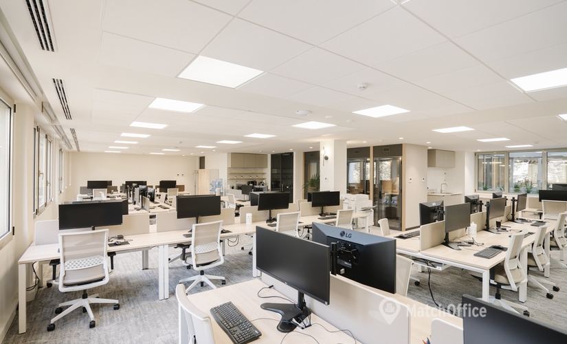 Parque empresarial en alquiler en Eixample 180 m², Gran Via de les Corts Catalanes 630 - 4 | MatchOffice.es