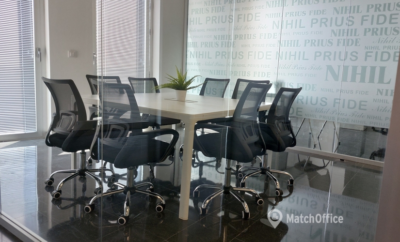 Reserve sala de juntas en Sevilla , Plaza de las Naciones 10 - 1 | MatchOffice