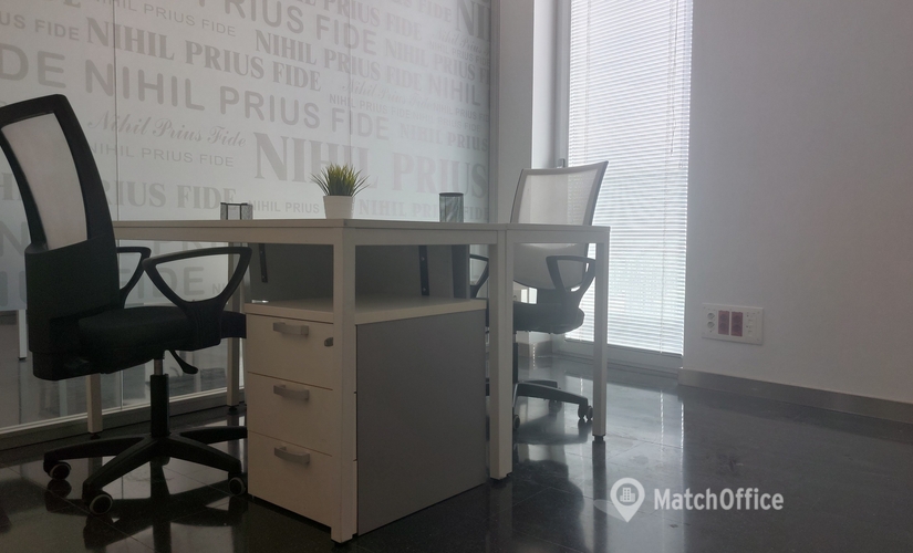 Alquile coworking en Sevilla 20 m², Plaza de las Naciones 10 - 0 | MatchOffice