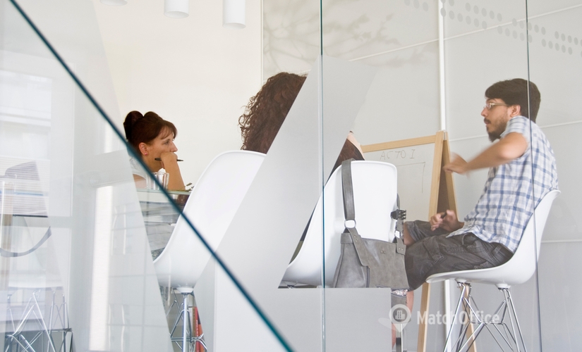 Explore oficinas de coworking en Madrid Hortaleza 10 m², Avenida de Manoteras 10 - 4 | MatchOffice