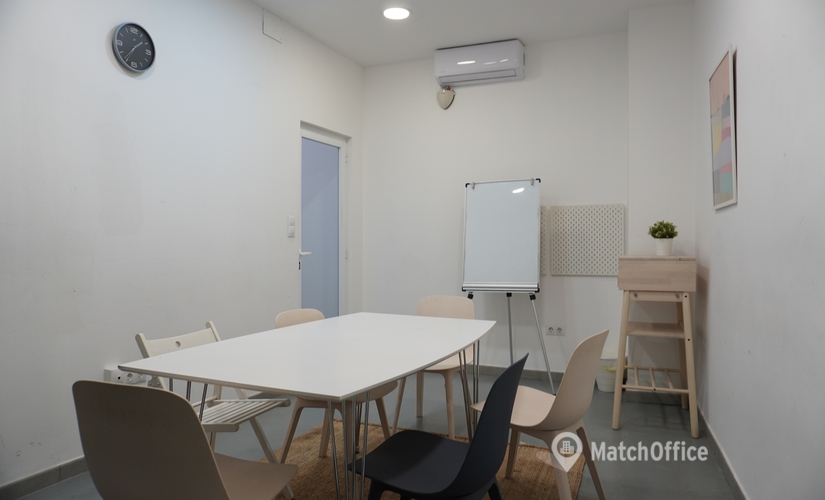 Reserve sala de conferencias en Málaga , Carril de la Cordobesa - 1 | MatchOffice.es