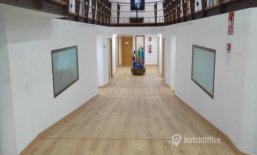 Business center disponible para alquilar en Sevilla 50 m², Plaza Aviador Ruiz de Alda 11 - 1 | MatchOffice.es