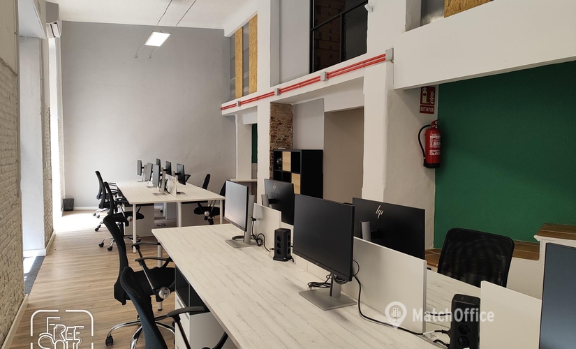 Oficina comercial en alquiler en Granada 90 m², Calle Cedrán 7 - 0 | MatchOffice