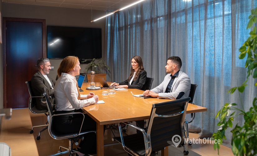 Reserve sala de reuniones en Girona , Carrer del Riu Güell 58 - 4 | MatchOffice.es