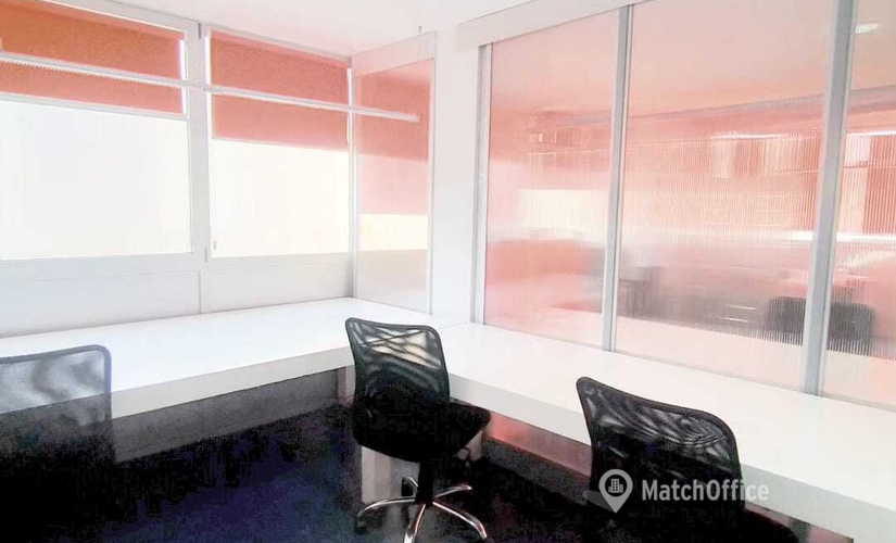 Explore coworking en Almería 15 m², Parque de Nicolás Salmerón 11 - 4 | MatchOffice.es