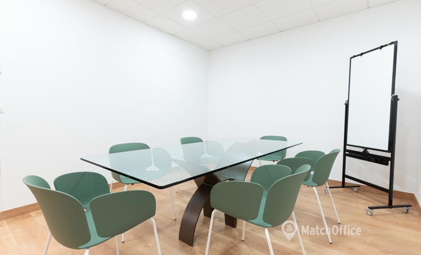 Alquile sala de juntas en Málaga , Plaza de Uncibay 3-5 - 1 | MatchOffice