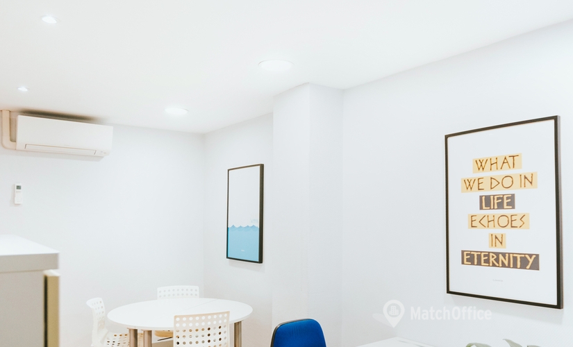 11 m² Shared workspace in Madrid Ciudad Lineal, Travesía de Jose Arcones Gil 3 (28017) - 0 | MatchOffice